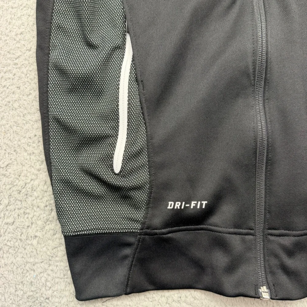 Nike Air Jordan 696736-010 Mens XS Dri-FIT CLT Hornets Buzz City Track Jacket